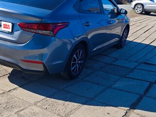 2019 Hyundai Solaris II, серый, 1350000 рублей, вид 2