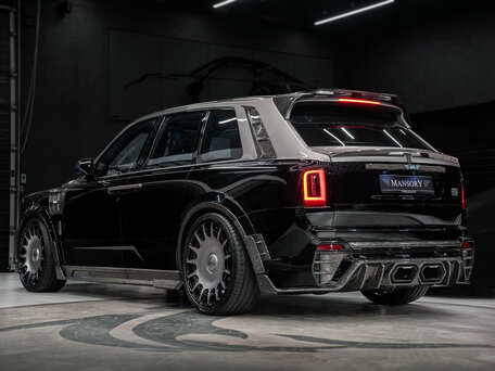 2025 Rolls-Royce Cullinan Black Badge I Рестайлинг (Series II), чёрный, 190000000 рублей, вид 4