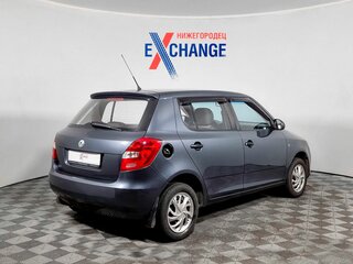 2010 Skoda Fabia II Рестайлинг, серый, 299000 рублей, вид 3