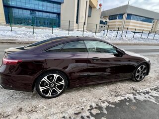 2021 Mercedes-Benz E-Класс 220 d V (W213, S213, C238) Рестайлинг, красный, 6200000 рублей, вид 4