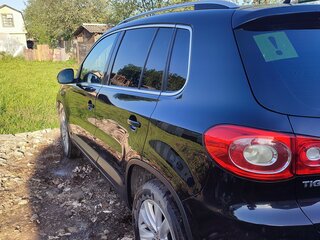 2011 Volkswagen Tiguan I, чёрный, 1245000 рублей, вид 5