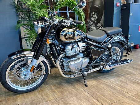 2026 Royal Enfield Classic 650, чёрный, 723000 рублей, вид 2