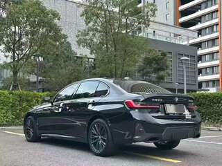 2023 BMW 3 серии Long 320Li VII (G2x) Рестайлинг, чёрный, 2742000 рублей, вид 3