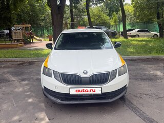 2017 Skoda Octavia III (A7) Рестайлинг, белый, 650000 рублей, вид 1