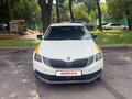 2017 Skoda Octavia III (A7) Рестайлинг, белый, 650000 рублей