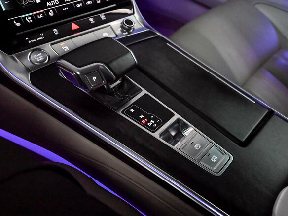 2018 Audi A7 55 TFSI II (4K), синий, 4990000 рублей - вид 23
