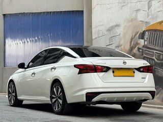 2022 Nissan Altima VI (L34), белый, 1630000 рублей, вид 3