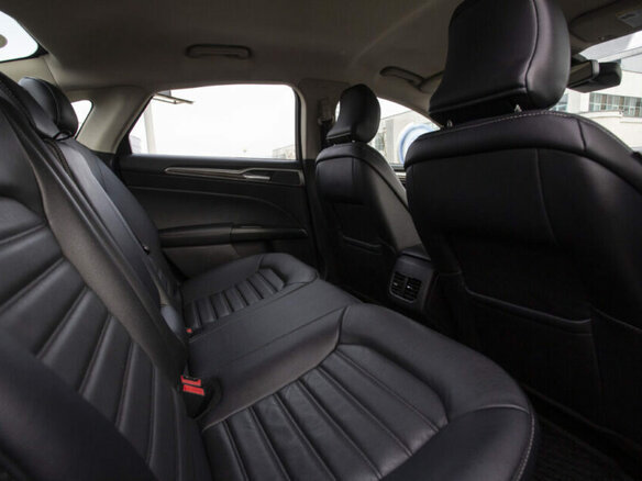 2018 Ford Fusion (North America) II Рестайлинг, серый, 1200000 рублей - вид 20