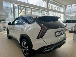 2026 Geely Atlas II, белый, 3449990 рублей, вид 5