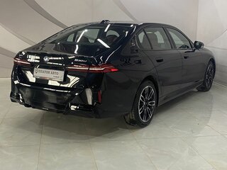 2025 BMW 5 серии Long 530Li xDrive VIII (G60/G61/G68), чёрный, 8499000 рублей, вид 5