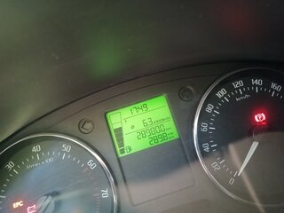 2011 Skoda Fabia II Рестайлинг, белый, 350000 рублей, вид 5