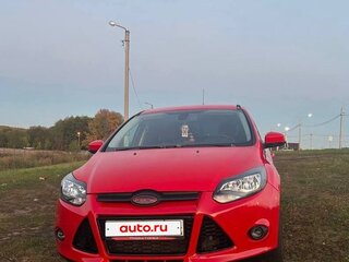 2011 Ford Focus III, красный, 800000 рублей, вид 1