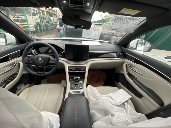 2022 BYD Song Plus DM 8.3 kWh I, белый, 2600000 рублей - вид 7