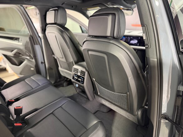 2024 Porsche Cayenne III Рестайлинг, серебристый, 13900000 рублей - вид 36