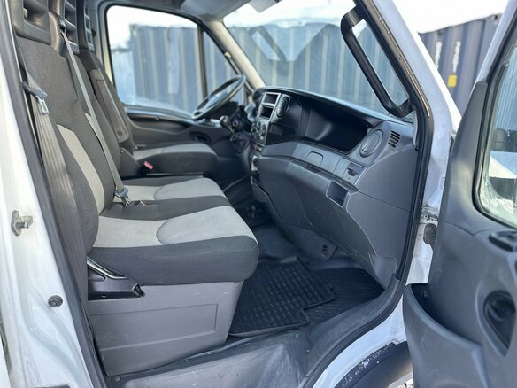 2012 Iveco Daily, белый, 2100000 рублей - вид 8