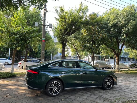 2026 Geely Emgrand III, зелёный, 1410700 рублей - вид 6
