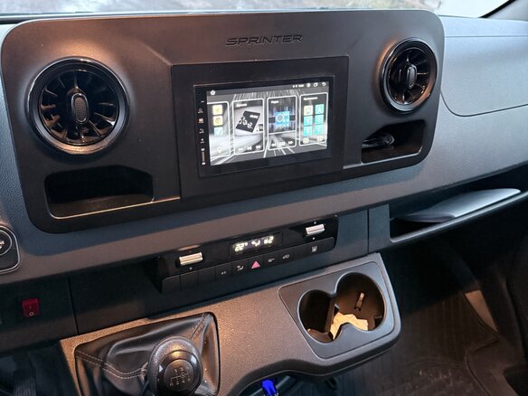 2021 Mercedes-Benz Sprinter, белый, 4000000 рублей - вид 16