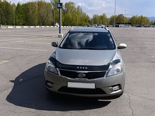 2010 Kia Ceed I Рестайлинг, серебристый, 870000 рублей, вид 3