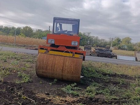 2001 Ammann ARS 122, красный, 1000000 рублей, вид 2