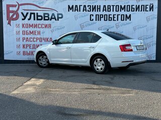 2019 Skoda Octavia III (A7) Рестайлинг, белый, 1370000 рублей, вид 4