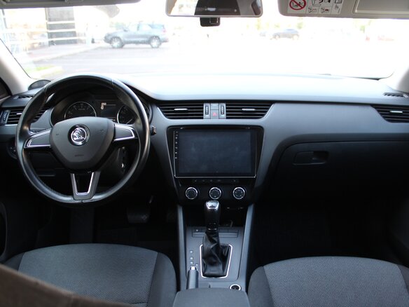 2015 Skoda Octavia III (A7), белый, 1150000 рублей - вид 6