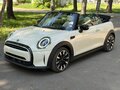 2021 Mini Cabrio Cooper III Рестайлинг, белый, 2700000 рублей
