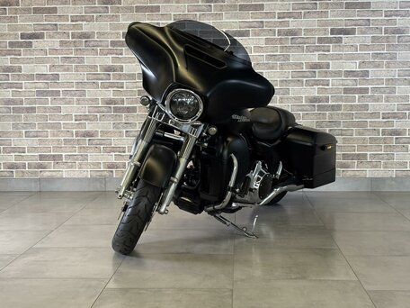 2014 Harley-Davidson Street Glide, чёрный, 1401000 рублей, вид 2