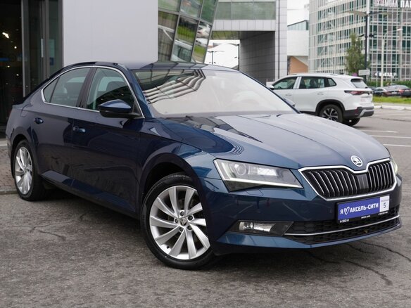 2018 Skoda Superb III, синий - вид 2