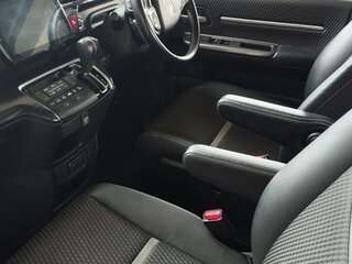 2017 Honda Stepwgn Spada V, фиолетовый, 2100000 рублей, вид 5