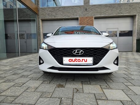 2021 Hyundai Solaris II Рестайлинг, белый, 1550000 рублей, вид 5