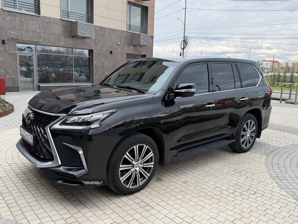 2017 Lexus LX 450d III Рестайлинг 2, чёрный, 7500000 рублей