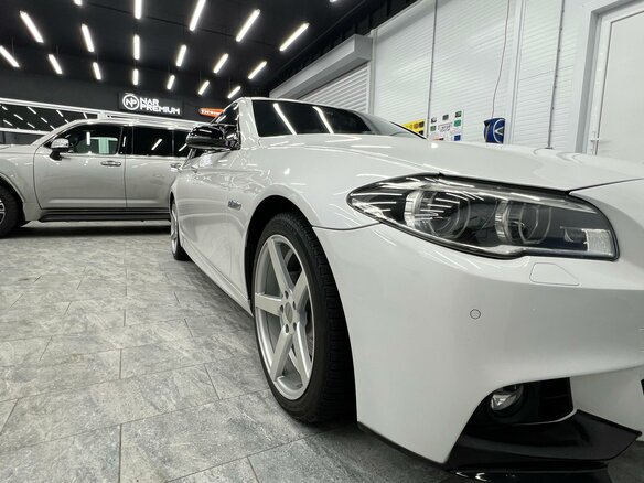 2016 BMW 5 серии 520d VI (F10/F11/F07) Рестайлинг, белый, 2100000 рублей - вид 7