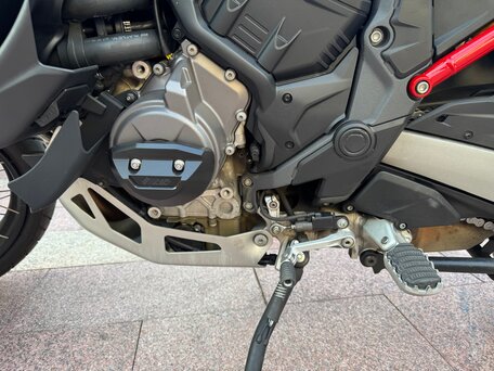 2023 Ducati Multistrada V4, красный, 2300000 рублей, вид 3