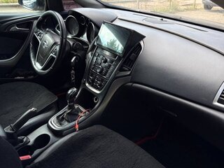 2014 Opel Astra J Рестайлинг, чёрный, 800000 рублей, вид 5