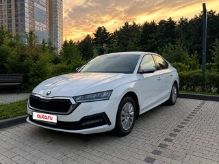 2021 Skoda Octavia IV (A8), белый, 2100000 рублей, вид 3