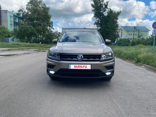 2017 Volkswagen Tiguan II, бежевый, 1999000 рублей, вид 3