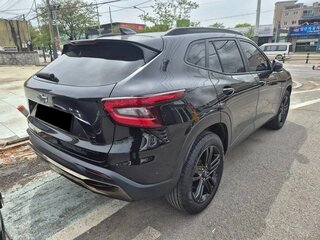 2023 Chevrolet Trax II, чёрный, 1970000 рублей, вид 2