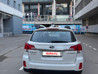2013 Subaru Outback IV Рестайлинг, белый, 1400000 рублей, вид 4