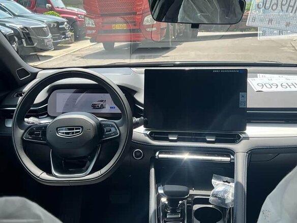 2026 Geely Preface I (China Market) Рестайлинг 3, чёрный, 3329000 рублей - вид 8