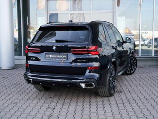 2025 BMW X5 40i IV (G05/G18) Рестайлинг, чёрный, 12999900 рублей, вид 3