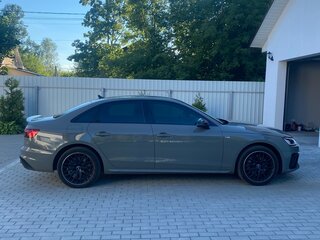 2020 Audi A4 45 TFSI V (B9) Рестайлинг, серый, 3500000 рублей, вид 4