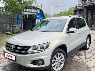 2012 Volkswagen Tiguan I Рестайлинг, серебристый, 1400000 рублей, вид 1