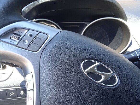 2013 Hyundai ix35 I, чёрный, 1350000 рублей - вид 6