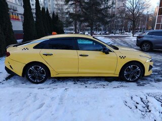 2021 Kia K5 III, чёрный, 1950000 рублей, вид 2