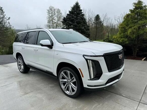 2026 Cadillac Escalade V Рестайлинг, белый, 18900000 рублей - вид 12