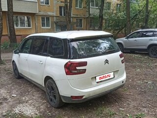 2017 Citroen C4 Picasso Grand II Рестайлинг, белый, 1050000 рублей, вид 4