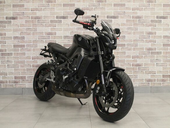 2021 Yamaha MT-09 (FZ-09), чёрный, 1002000 рублей - вид 2