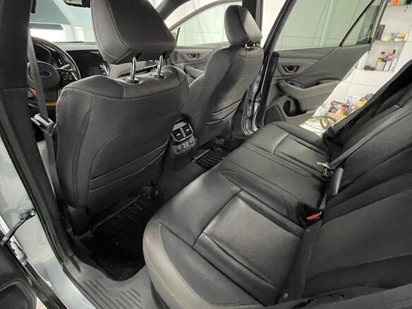 2023 Subaru Outback Wilderness VI, серебристый, 2850000 рублей - вид 17