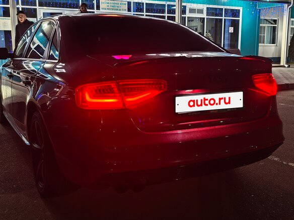 2014 Audi A4 IV (B8) Рестайлинг, красный, 1800000 рублей - вид 26