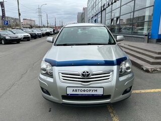 2006 Toyota Avensis II Рестайлинг, серебристый, 599000 рублей, вид 2